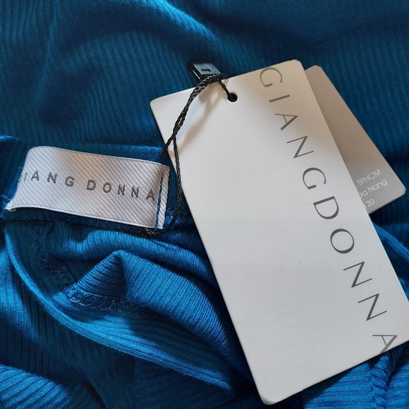 Split Open Surplice Back Long Sleeve Knit Top - Picture 4 of 4